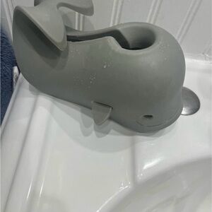 Faucet cover for kids bat tub.